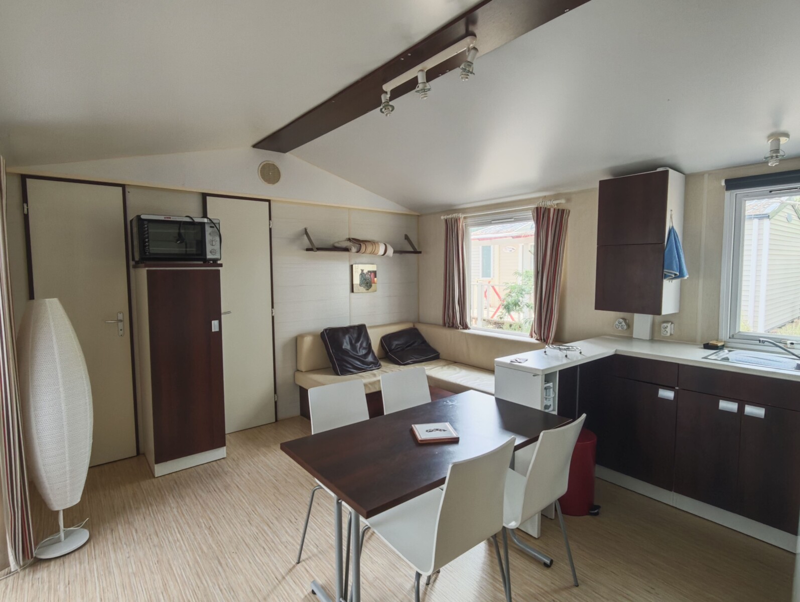 Euronatimmo - 11 Albizzias - séjour